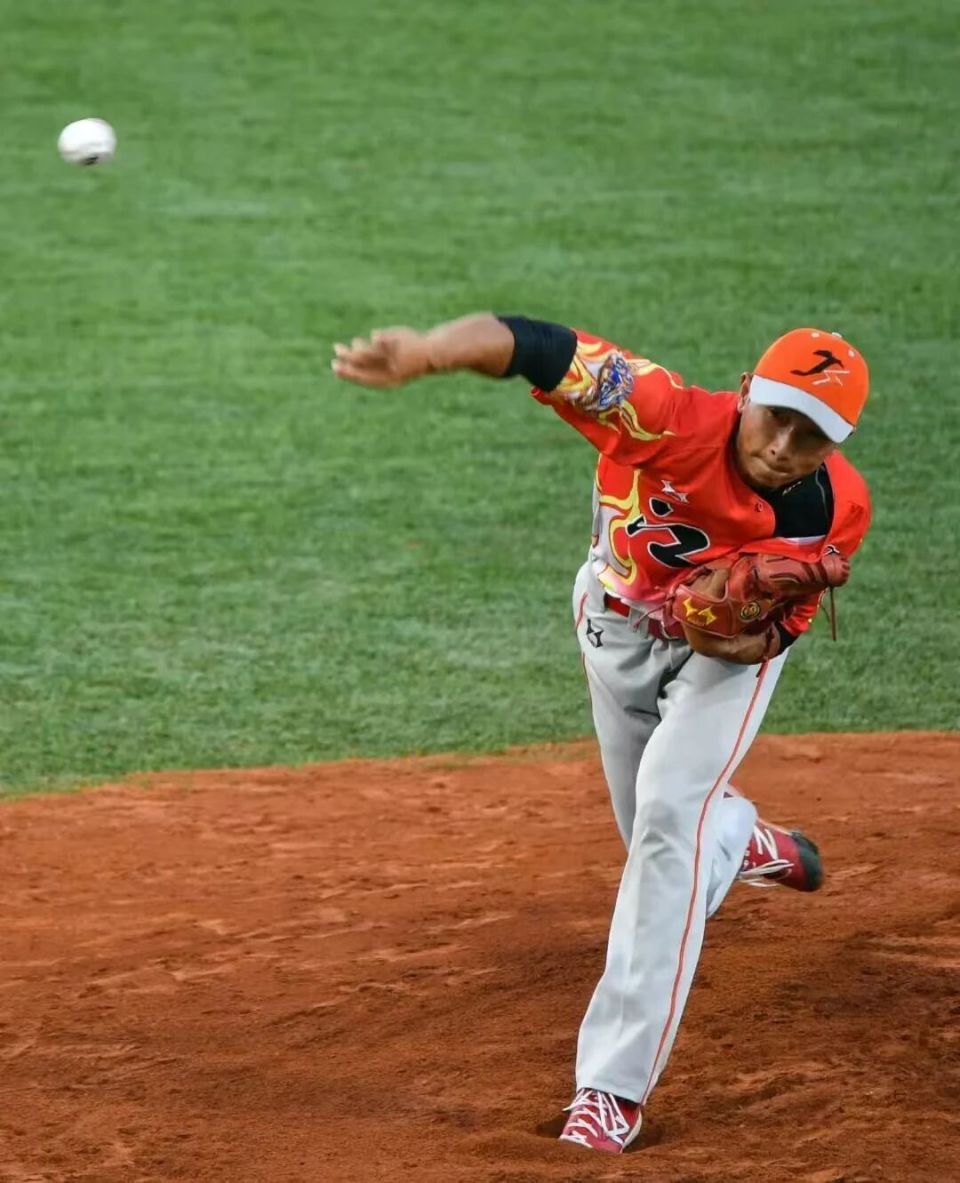 包含世界赛舞台，棒球代表国家出征荣耀的词条