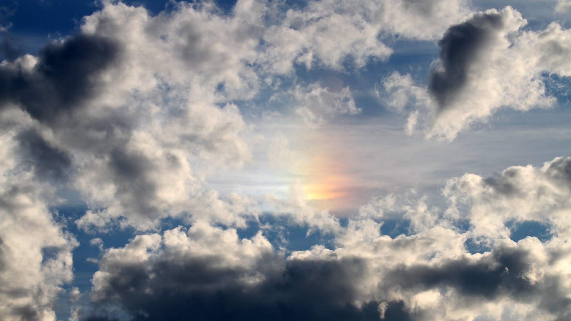 燃烧的绿茵，当卢卡库的锋芒切开年度焦点之战的夜幕