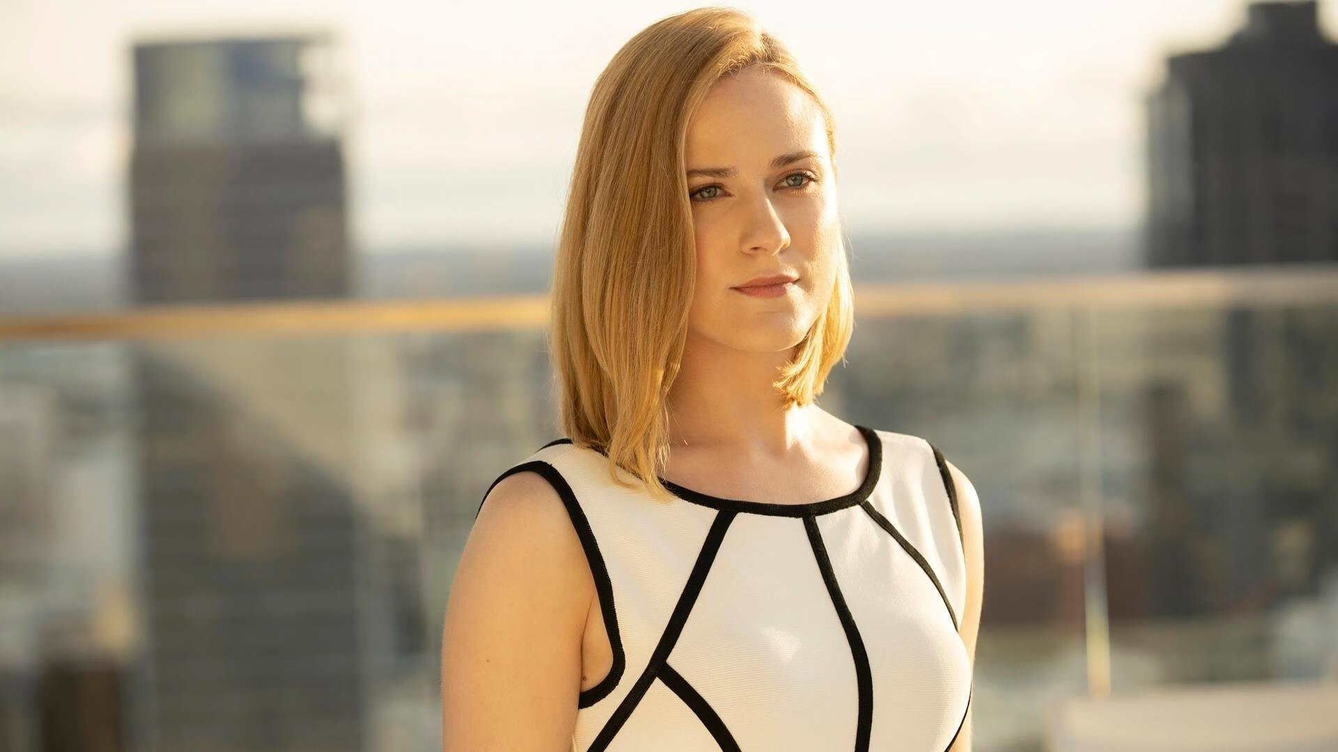 英超闪电照亮NBA赛场，三笘薰点燃狂热季后赛之夜