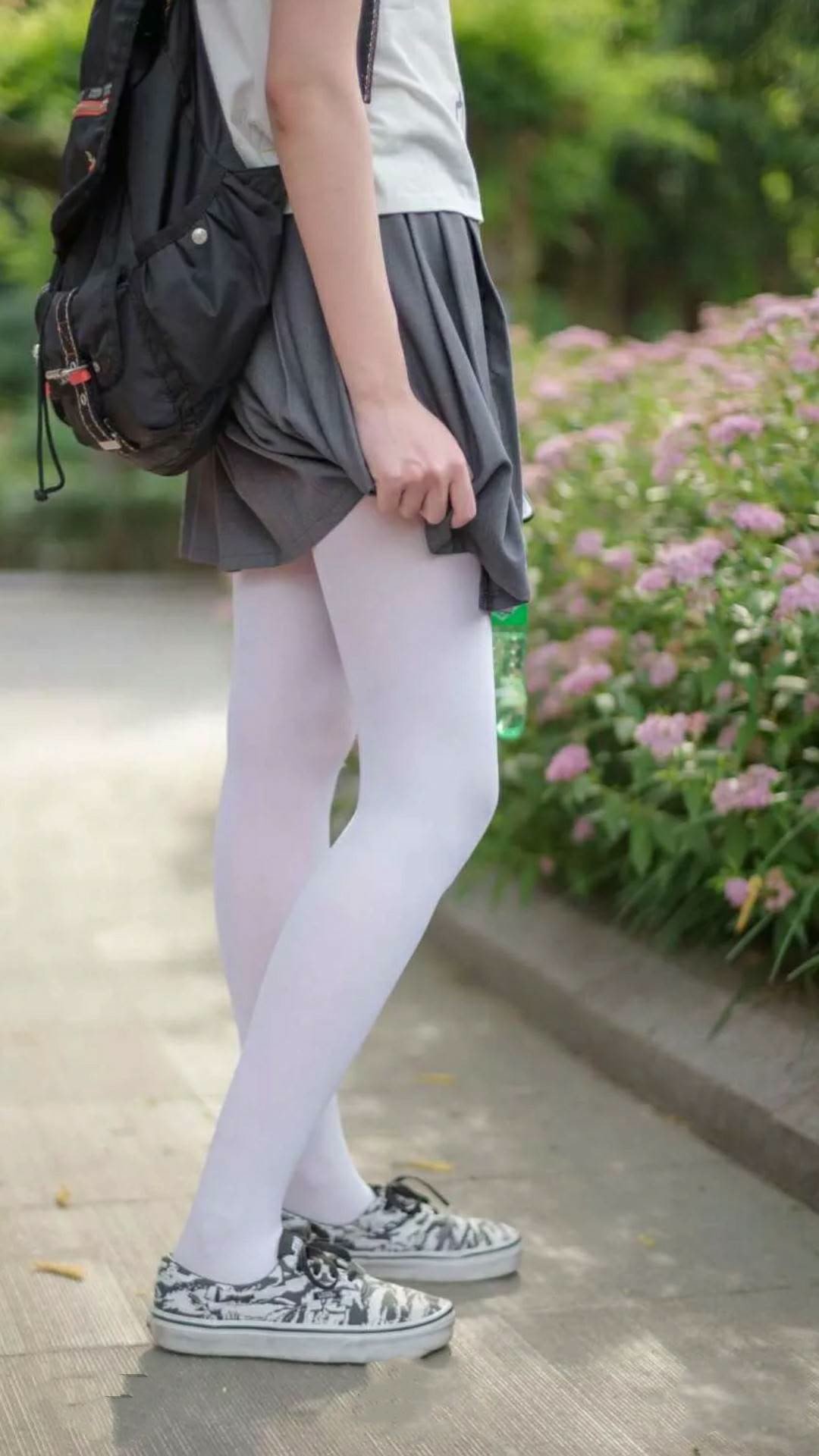 攻防转换的艺术，努涅斯如何成为澳大利亚击溃日本的战术心脏