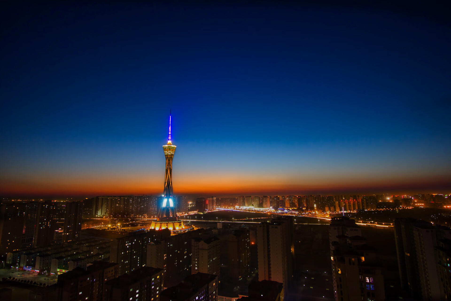 球类运动的终极谜题，当篮球的锁链，缠住足球的奔马